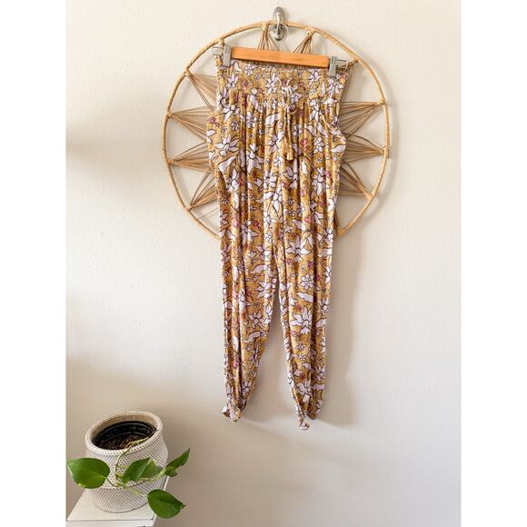 Aerie Smocked High Waist Floral Beach Lounge Pants Joggers w/ pockets SMALL - Picture 2 of 11